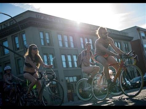 Hundreds Of Nude Cyclists Ride Around Downtown Bellingham YouTube