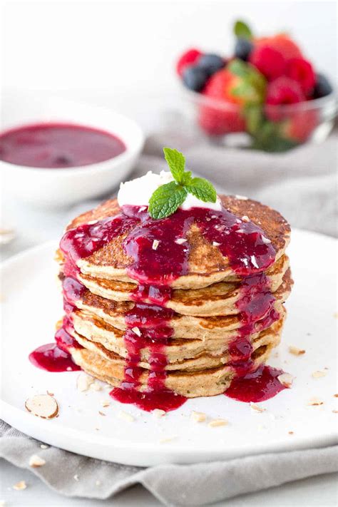 Healthy banana oat pancakes {gf, low calorie, vegan}. Healthy Oat Pancakes with Berry Sauce - Jessica Gavin