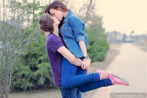 Hug Cute Couple Kissing Life Girl