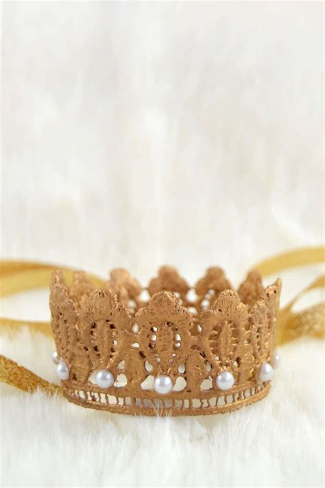 38 Diy Crowns And Tiaras Class Things Up