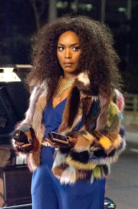 Ahs Hotel Angela Bassett Previews The Twisted Season American Horror Story Hotel