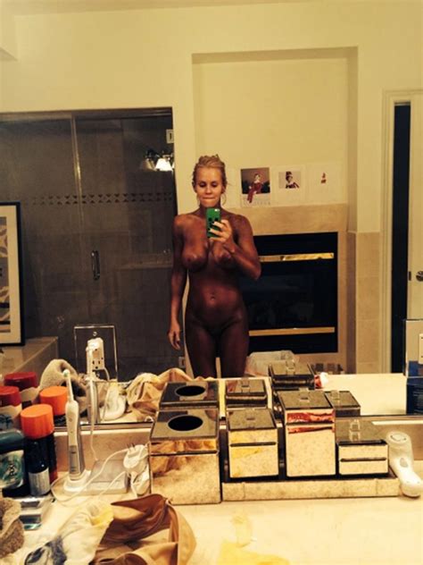 Jenny Mccarthy Naked Leaked Pics Scandalpost