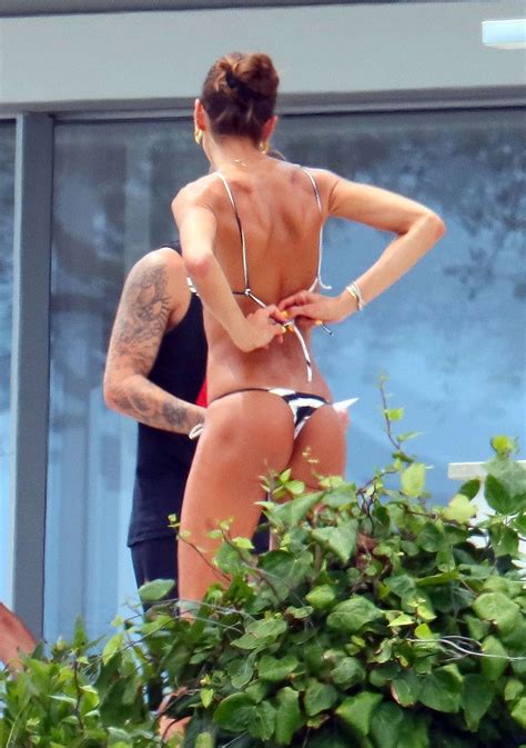 Izabel Goulart Topless For Neymars Party 15 Photos The Fappening