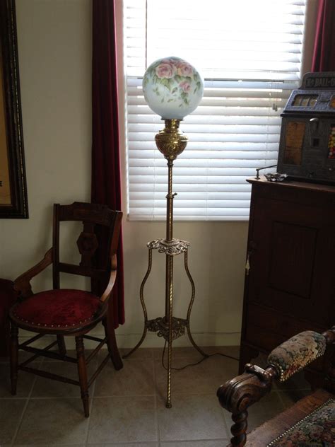 Just about every type of lamp in use in america at the time. VICTORIAN Piano Lamp - Central Coast Pickers | Victorian piano lamps, Piano lamps, Antique lighting