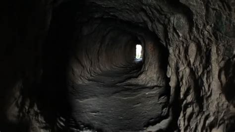 Dark Cave Tunnel — Stock Video © Rufootage 148848471