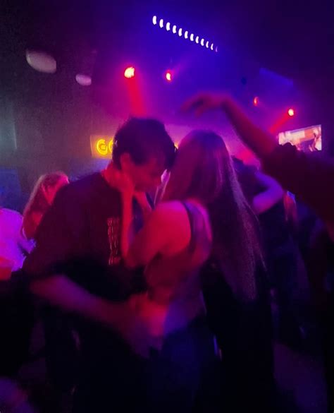 Pin By Amelie On My Life In Pictures Club Dancing Couple Dancing Teen Romance