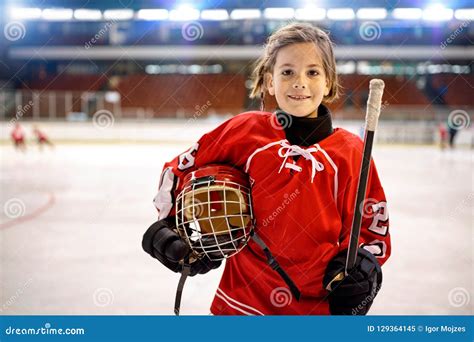 Youth Girl Hockey Players Stock Image Image Of Protection 129364145