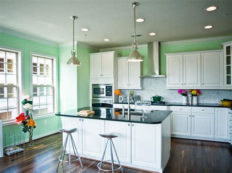 20 Stunning Kitchen Cabinet Colors Designs