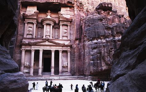 Jordan Treasure Hunters Ruin Ancient Artifacts