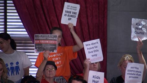Tn Lawmakers Limit Signs Add New Punishments For Members Who Speak Out