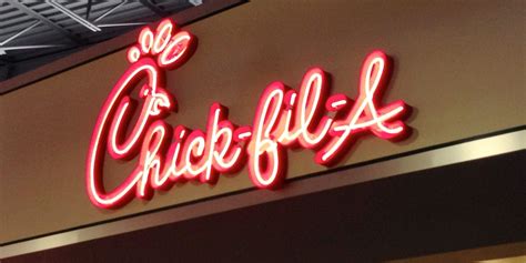 Chick Fil A Ceo Dan Cathy Speaks Out On Gay Marriage Controversy Huffpost