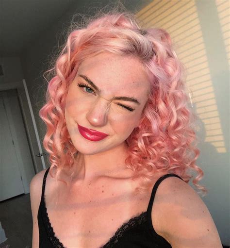 Kennedy Walsh Kennedyclairewalsh • Instagram Photos And Videos Curly Pink Hair Pink Hair