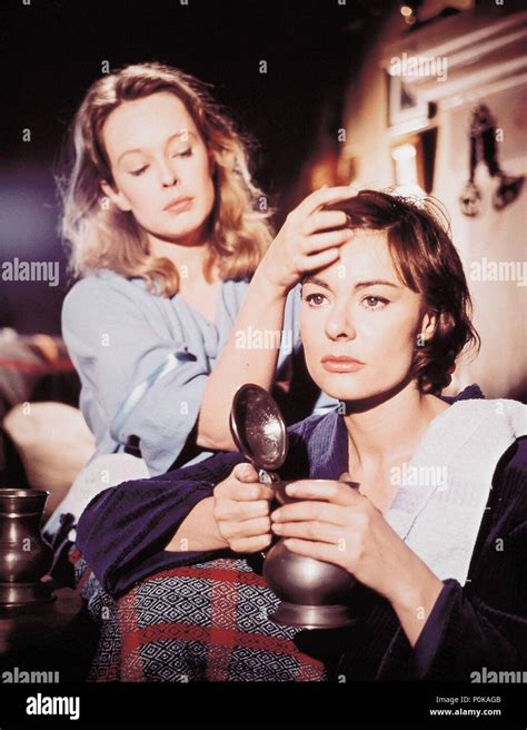 Sandy Dennis Anne Heywood Fox Hi Res Stock Photography And Images Alamy