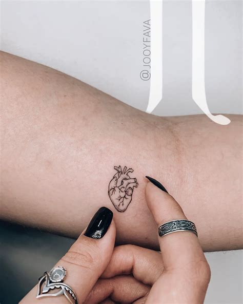 Tatuagem Pequenas Dicas E Inspira Es Para A Primeira Tatoo