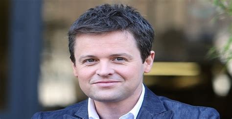 He is the son of anne and alphonsus donnelly; Declan Donnelly - Bio, Facts, Family Life of British TV ...