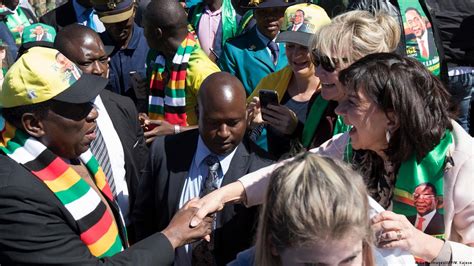 Zimbabwean President Appeals To White Voters Dw 07212018