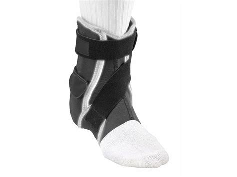 The mueller adjustable back brace with lumbar is a premium back brace which is designed to help relieve lower back pain from strains, sprains and muscle. Mueller Sports Medicine HG80 Premium Hard Shell Right ...