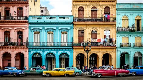 Your Travel Guide To Old Havana The Can T Miss Neighborhood Of Cuba S