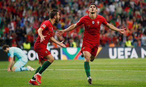 منتخب البرتغال يسعى لبداية جيدة فى البطولة حيث أن الثلاث نقاط سيزيدوا من فرص صعوده خاصة أن المباراتين القادمتين للمنتخب البرتغالى سيكونوا أمام كل من منتخب. البرتغال تتوج ببطولة الأمم الأوروبية لكرة القدم بعد الفوز على هولندا، ملخص المباراة