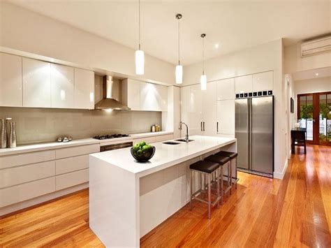 Wood is a common element among modern kitchen ideas and designs. View the Kitchen-ideas photo collection on Home Ideas