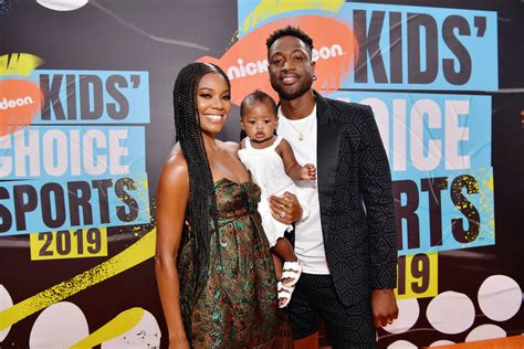 Gabrielle Unions Husband Dwyane Wade Posts Selfies With Daughter