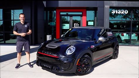 Is The 2019 Mini Jcw Knights Edition The Hot Hatch Legend To Buy Youtube