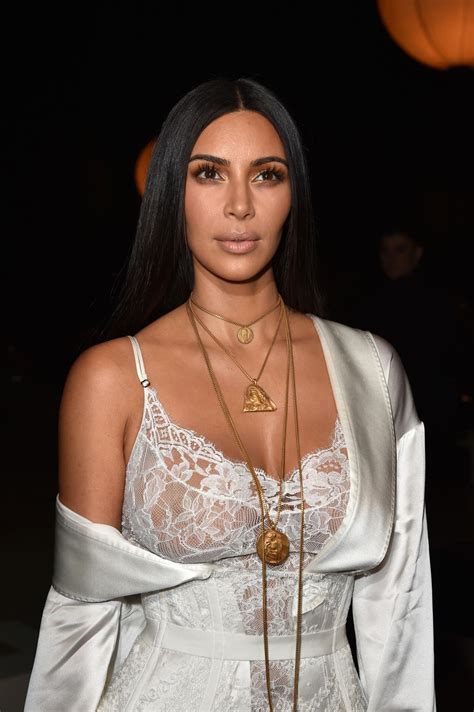 Kim Kardashian Robbed At Gunpoint In Paris Exclusive Hotel