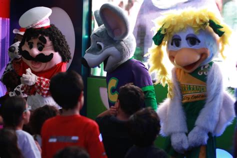 Chuck E Cheese Tv Show Images And Photos Finder