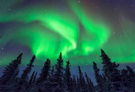 The 21 Best Places To See The Northern Lights In Alaska This Winter