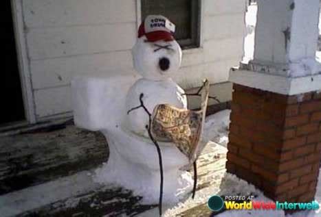 We have 10 funny snowman creations that are so cool and funny at the same time. The 50 Funniest Snow Sculptures Of All Time