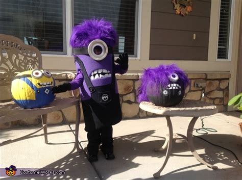 Despicable me 3 easy to make stuart kevin and bob minions from this. Coolest Homemade Purple Minion Costume | DIY Costumes Under $35 - Photo 4/9