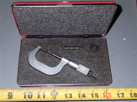 Starrett Thread Micrometer 585 Btm Industrial