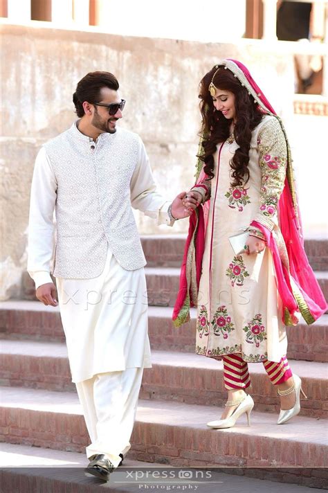 Muslim wedding dresses are cheap and beautiful. Nikkah | Nikah dress, Couple wedding dress, Pakistani ...