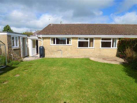 3 Bedroom Semi Detached Bungalow For Sale In Springfield Close