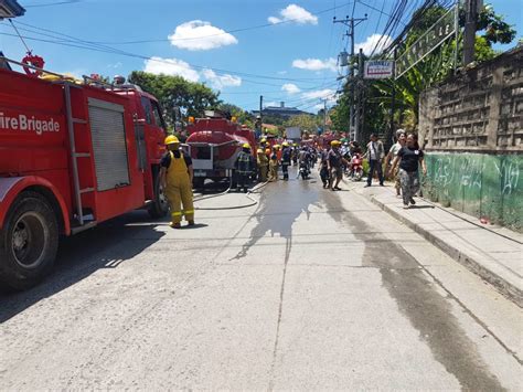 Three Fires Destroy House Tires In Mandaue Cebu Cities Cebu Daily News