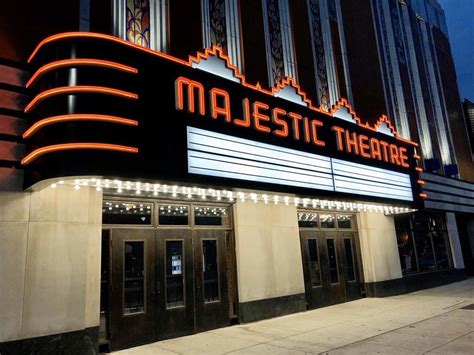 New Majestic Theatre Marquee : Detroit
