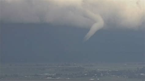 Tornado Rips Through Homes In Northern California Youtube