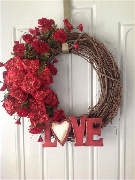 48 Diy Beautiful Valentines Day Wreaths Ideas 42 Wreath Crafts Wreath Decor Diy Wreath Door