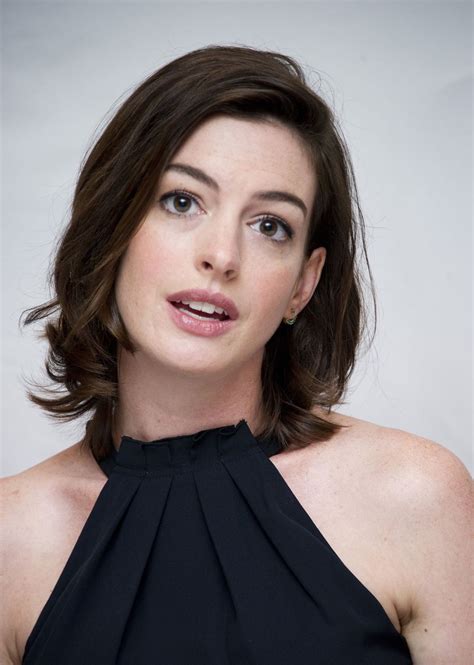 Fast Simple Image Host Short Hair Styles Hair Styles Anne Hathaway