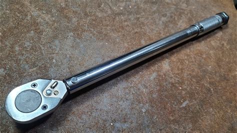 Harbor Freight Pittsburgh Basic 12 Click Type Torque Wrench Review