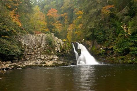 5 Gatlinburg Waterfalls That Will Make Your Gatlinburg Vacation