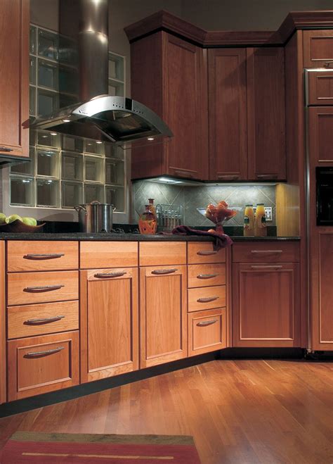This cherry kitchen cabinets have all the space necessary for you to store your kitchen utensils. Cherry Wood Kitchen Cabinets: Dura Supreme's Bria ...