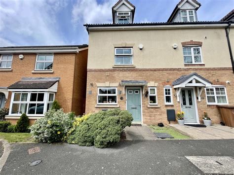 Hawksworth Crescent Chelmsley Wood 3 Bed Townhouse For Sale £225000