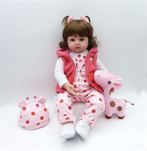 linda boneca bebê reborn girafa pelúcia pronta entrega r 298 00 em mercado livre