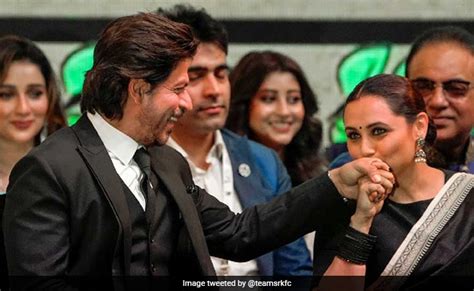 The Internet Cant Get Enough Of This Shah Rukh Khan And Rani Mukerji Moment Big Update