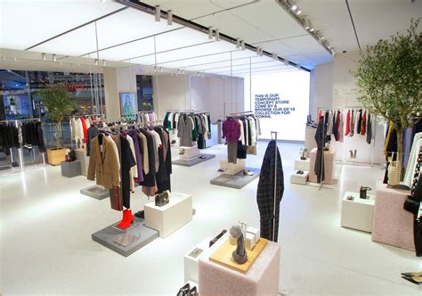 Zara Unveils New Click And Collect Store The Independent The