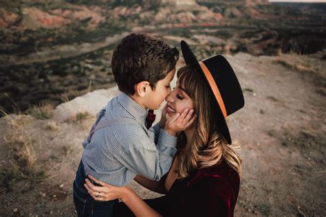 Mother And Son Photography Ideas To Try In 2024