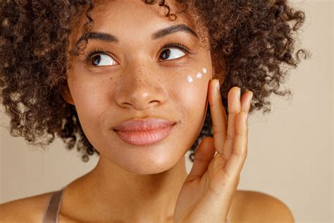 Anti Ageing Dry Skin Redness Dermatologist Reveals The Best Skincare