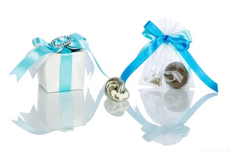 Stacca la linguetta, riempi d'acqua e lanciala! Bomboniere con vasetti Kalamitica, dischetti in torba ...