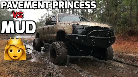 Huge Duramax Mudding Are Lifted Diesels Good Off Road Youtube